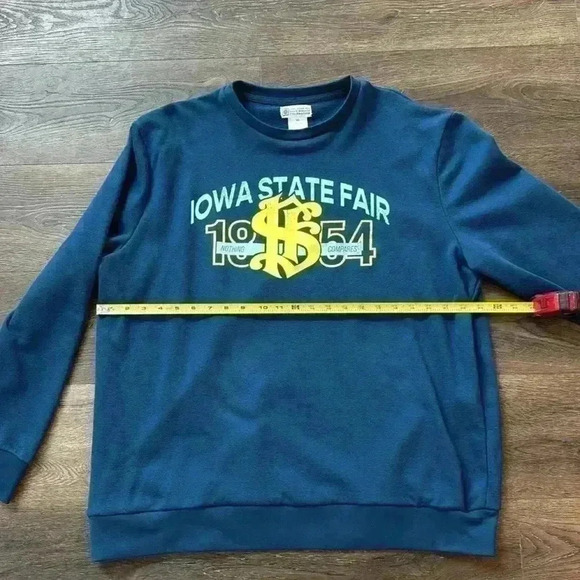 Iowa State Fair Sweatshirt.  Size XL, unisex fit.  Like new condition. - Picture 4 of 6